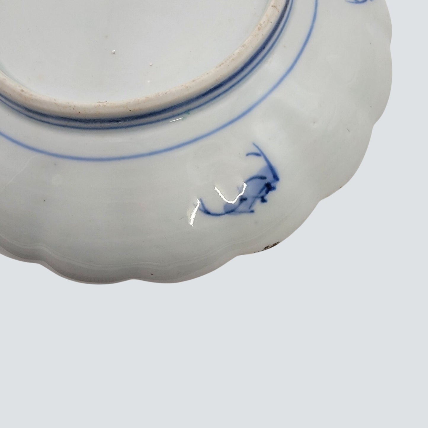 Vintage Japanese Imari Porcelain Dish With Scalloped Edges & Hand-Painted Floral & Goldfish Motif