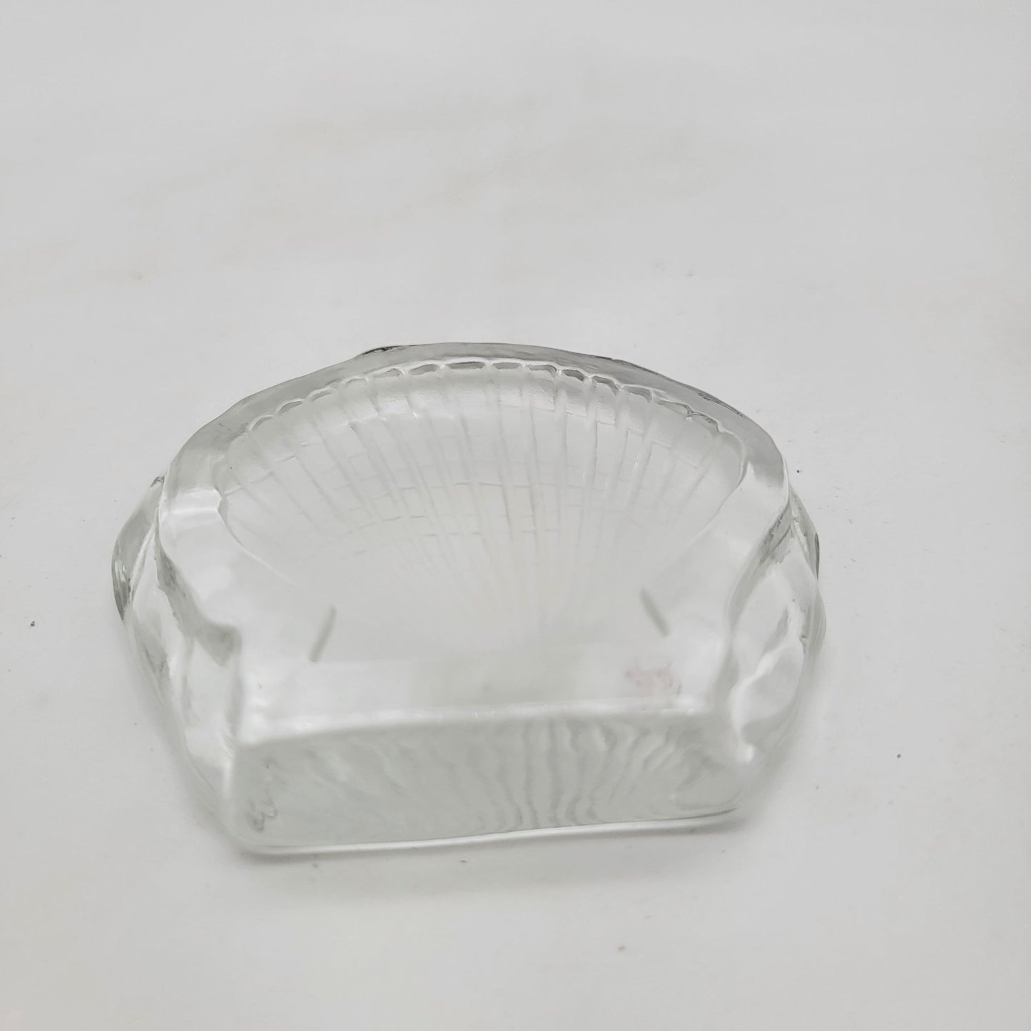 Intaglio Reverse Carved Scallop Shell Clear Glass Paperweight