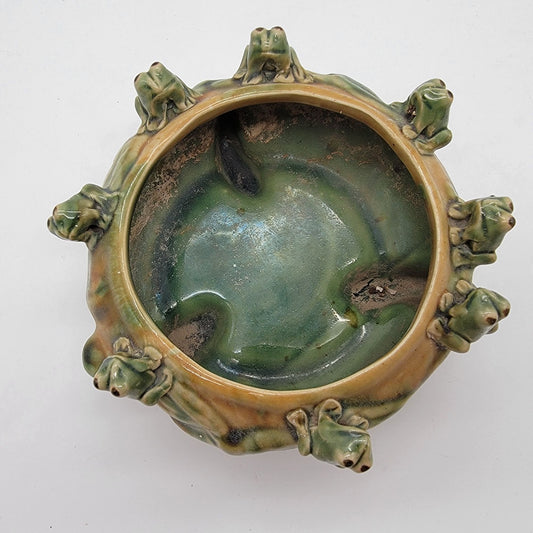 Majolica 8 Frog Pottery Planter