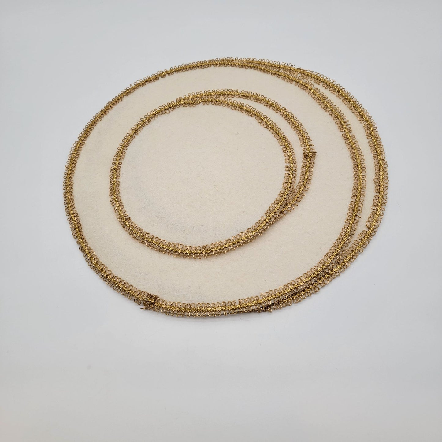 Vintage 1970s Gold Metallic Trim Kitschy Holiday Felt Placemats & Doily Set - 4pcs
