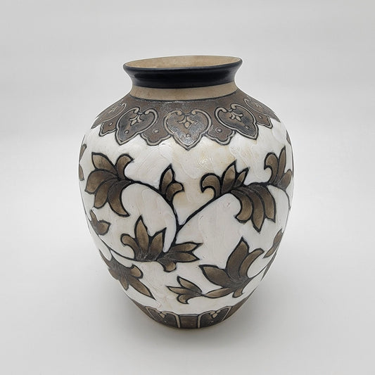Chinese Cizhou Kiln Art Pottery Vase With Floral Motif
