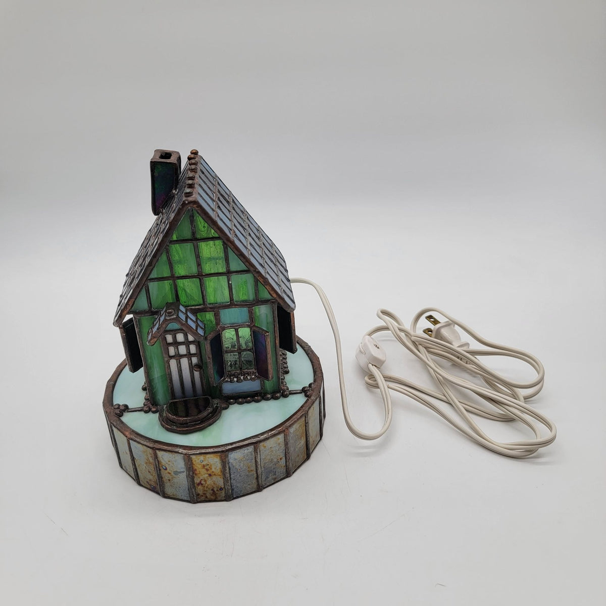 Bill Job’s "Vitreville" Collection Tiffany-Style Stained Glass House Lamp