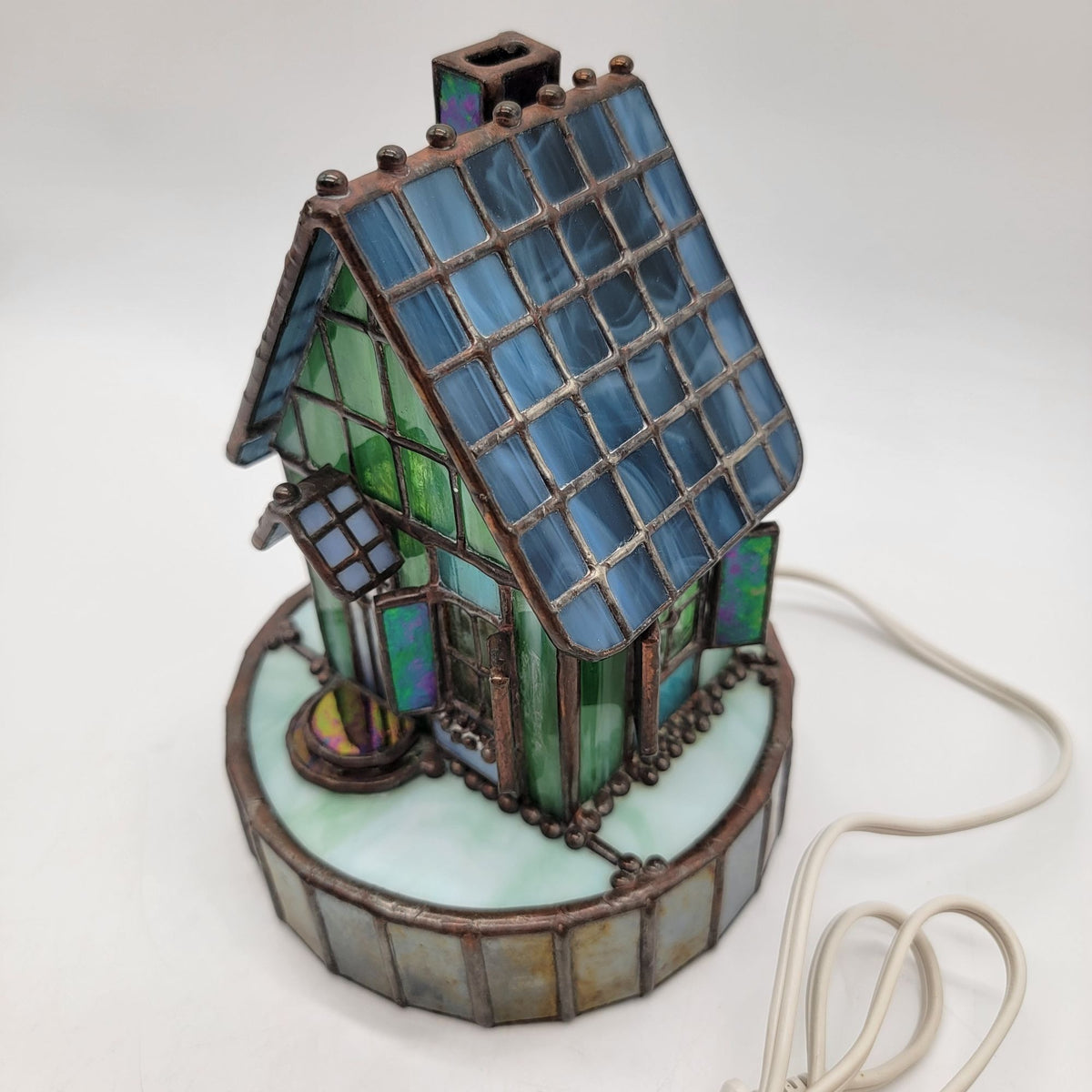 Bill Job’s "Vitreville" Collection Tiffany-Style Stained Glass House Lamp