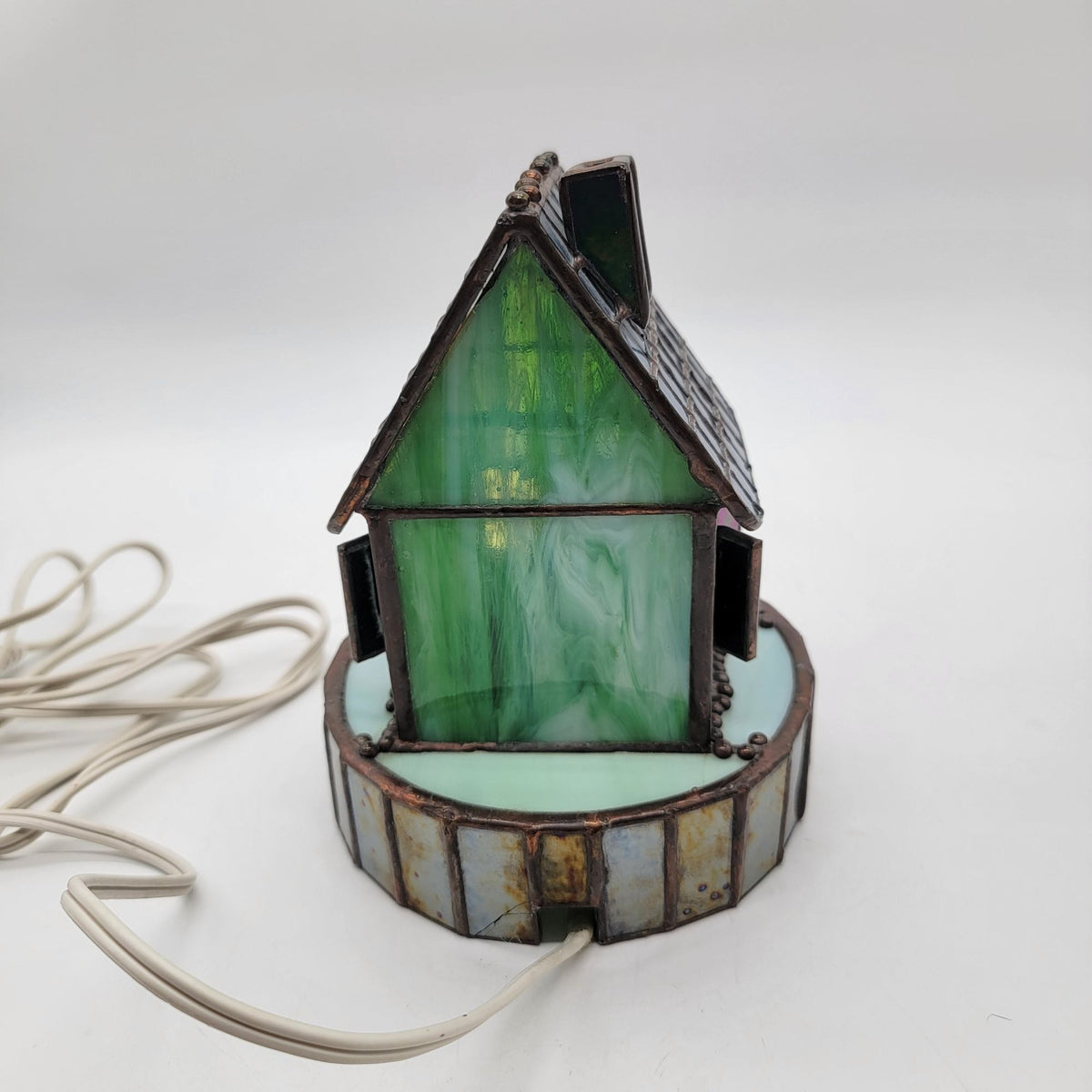 Bill Job’s "Vitreville" Collection Tiffany-Style Stained Glass House Lamp