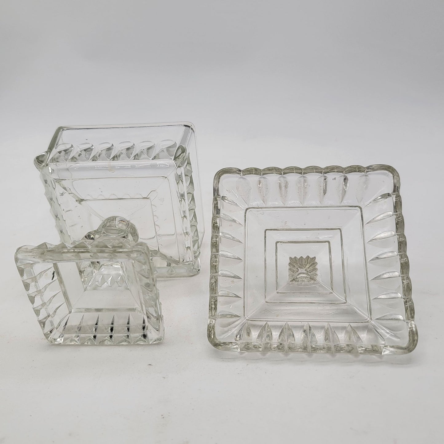 Vintage Jeannette Glass Wedding Candy Dish With Lid