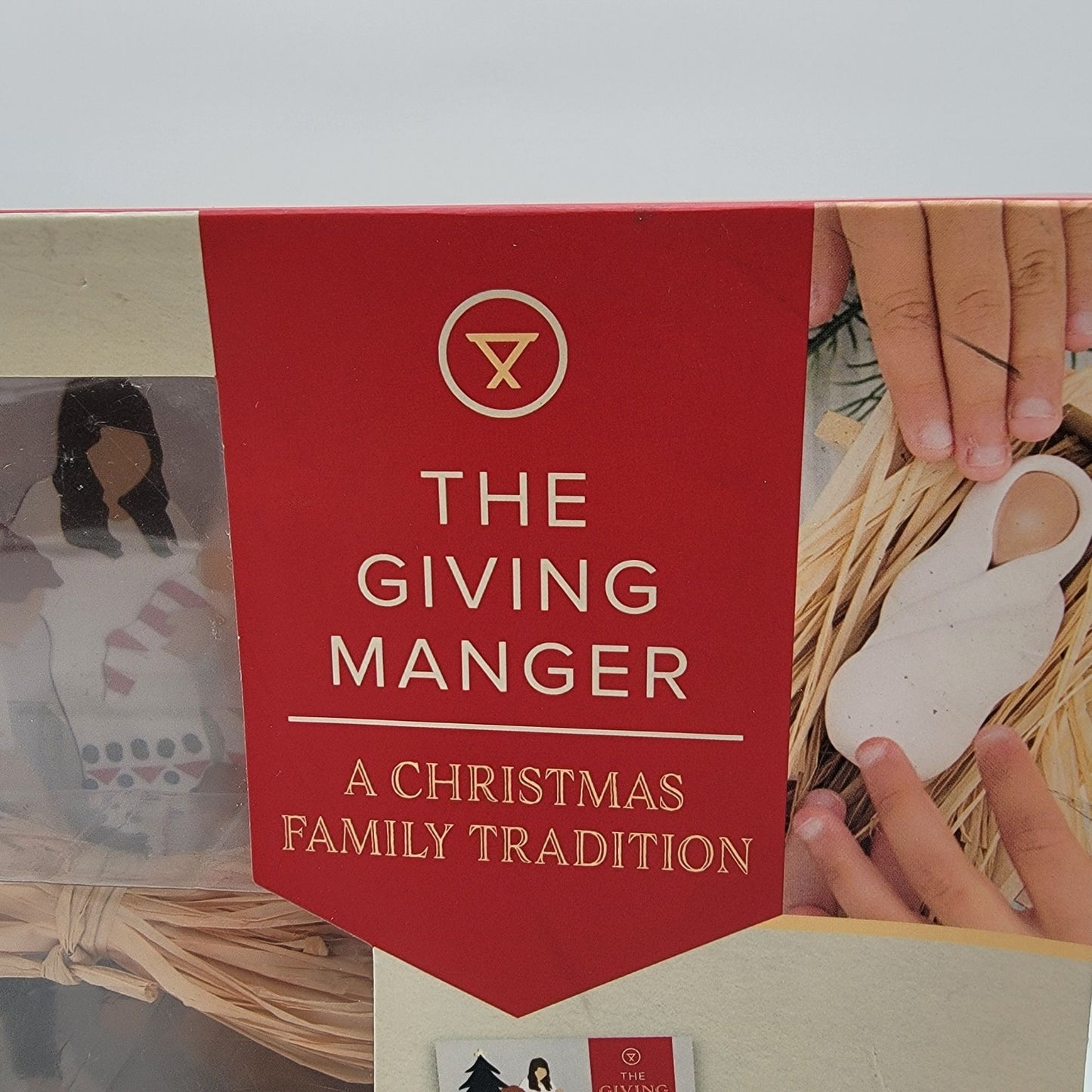 The Giving Manger Christmas Family Tradition Box Set Advent