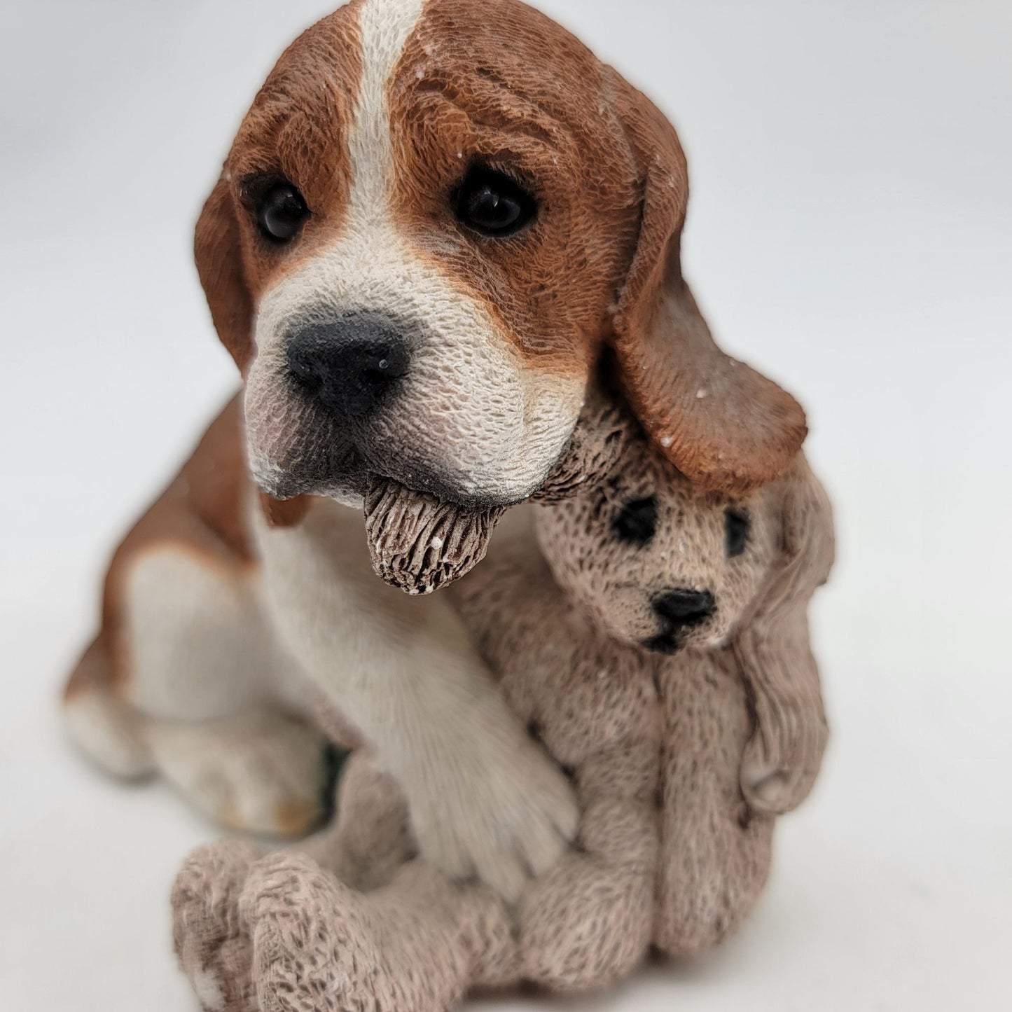 Living Stone Beagle Puppy & Bunny Figurine