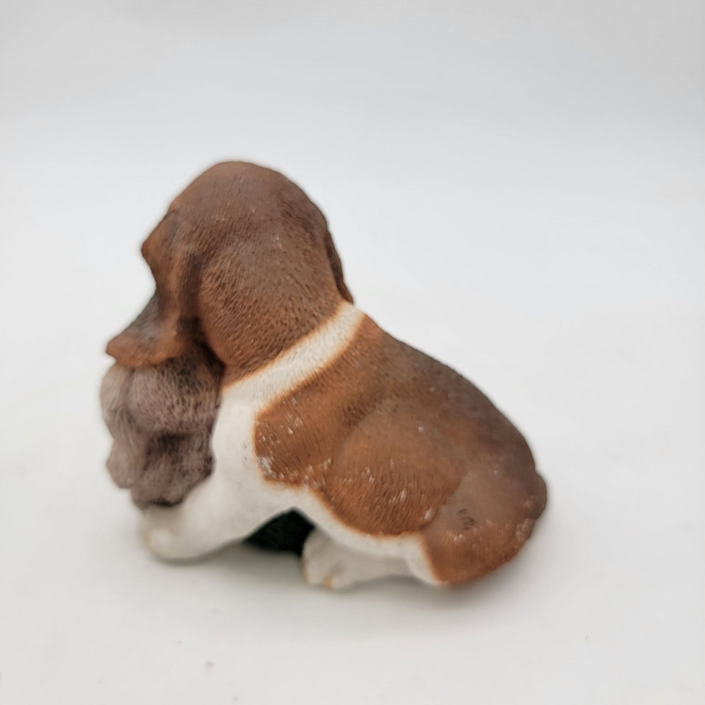 Living Stone Beagle Puppy & Bunny Figurine