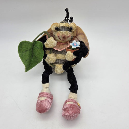 Good Characters of Morning Glory Glen Bee