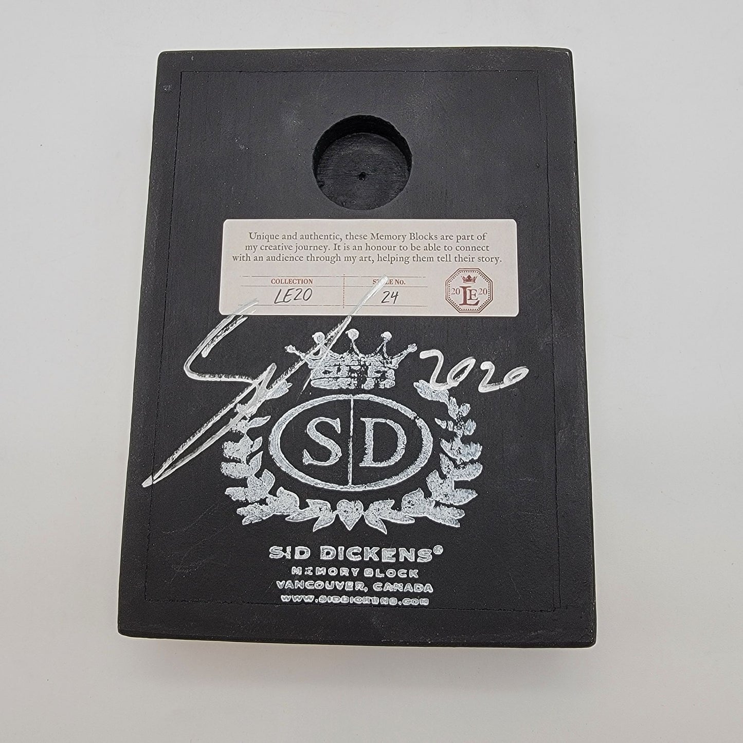 Signed Retired Sid Dickens Memory Block LE20 Easter Limited Edition