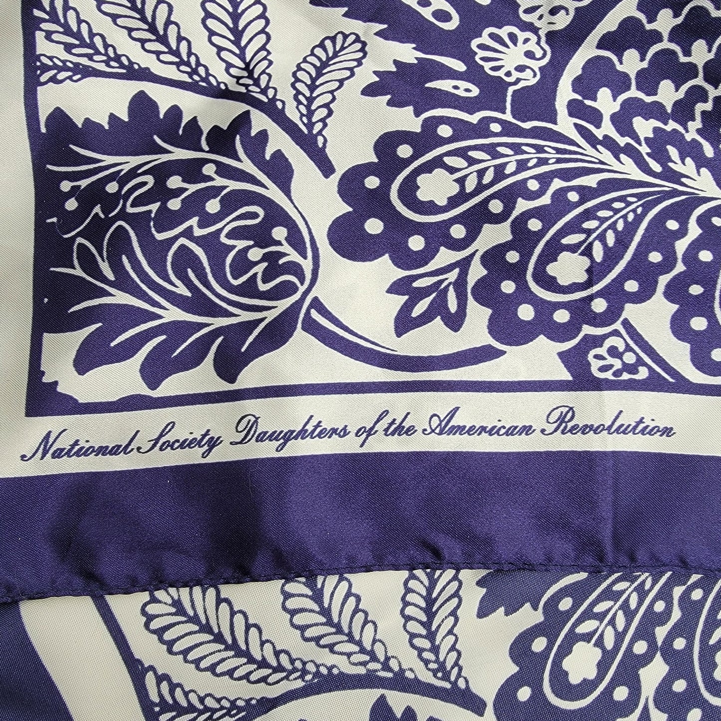 Vintage National Society Daughters Of The American Revolution Blue & White Floral Oblong Scarf
