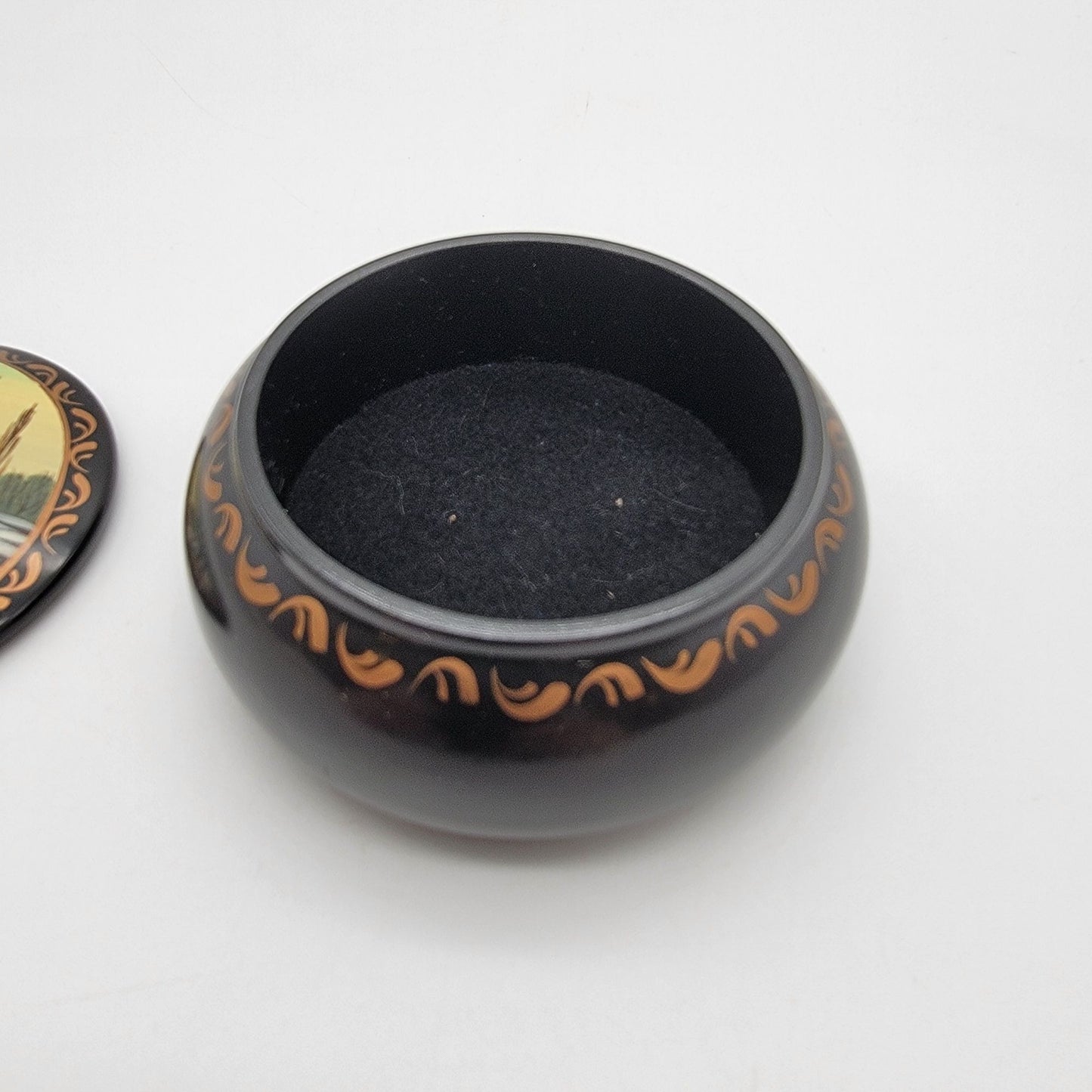 Vintage Ukrainian Lacquer Trinket Box With Village Winter Scene