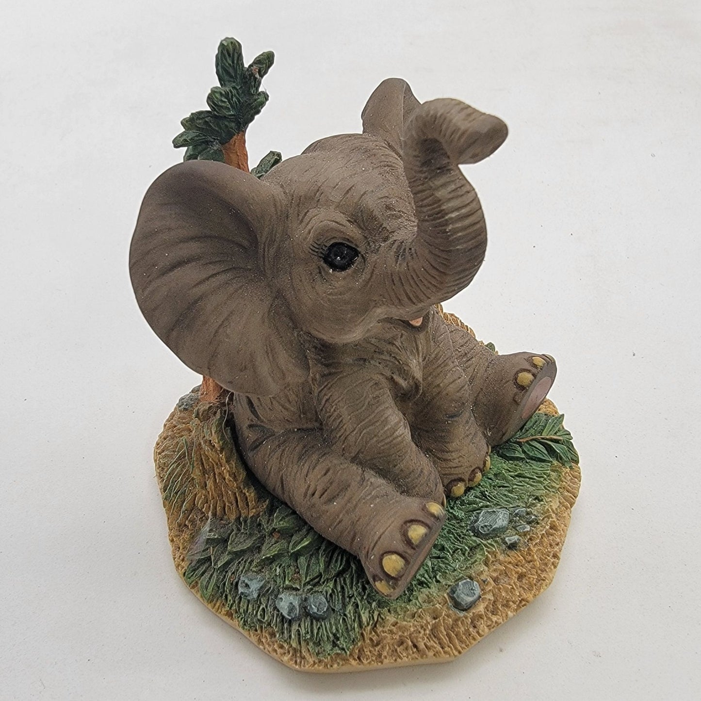 1995 The Hamilton Collection African Elephant Figurine
