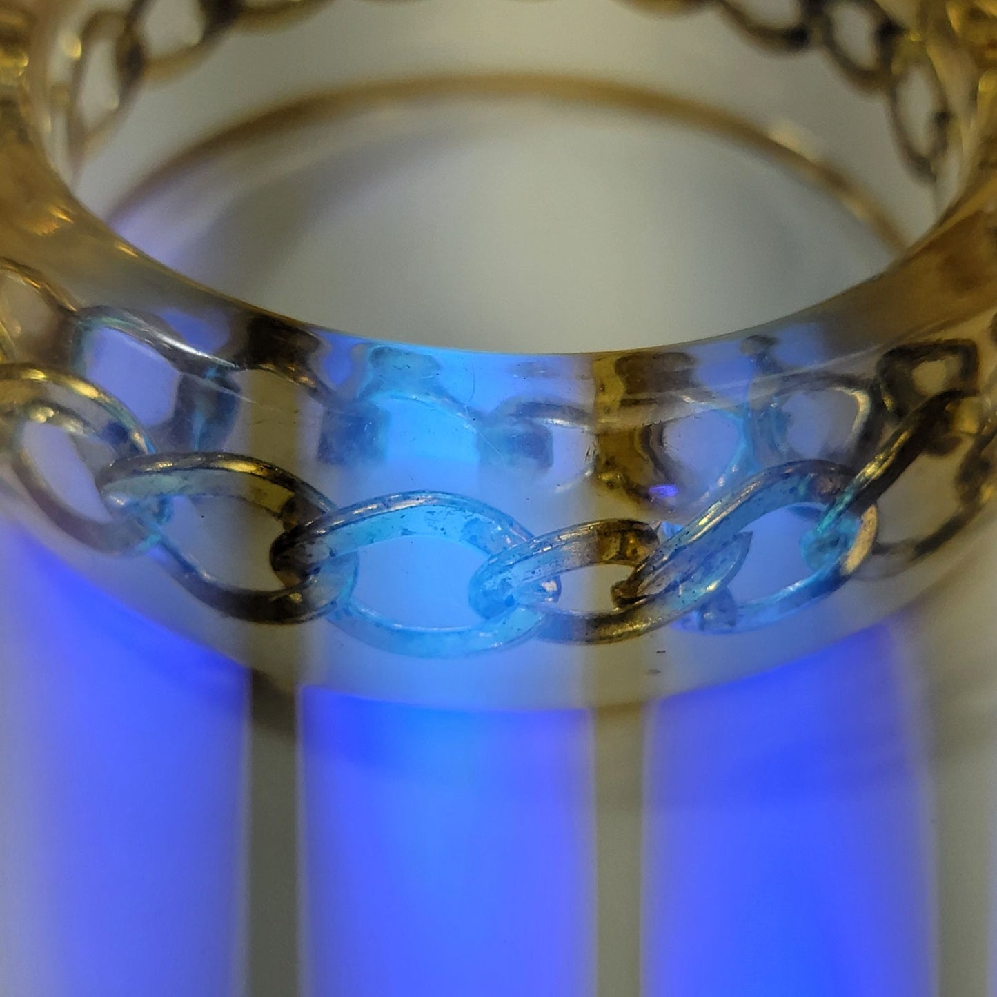 Vintage Lucite Curb Chain Bangle Bracelet