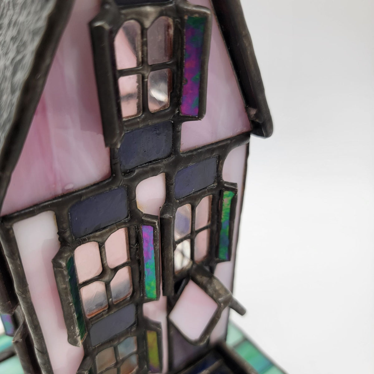 Forma Vitrum Tiffany Style Stained Glass House Lamp by Bill Job