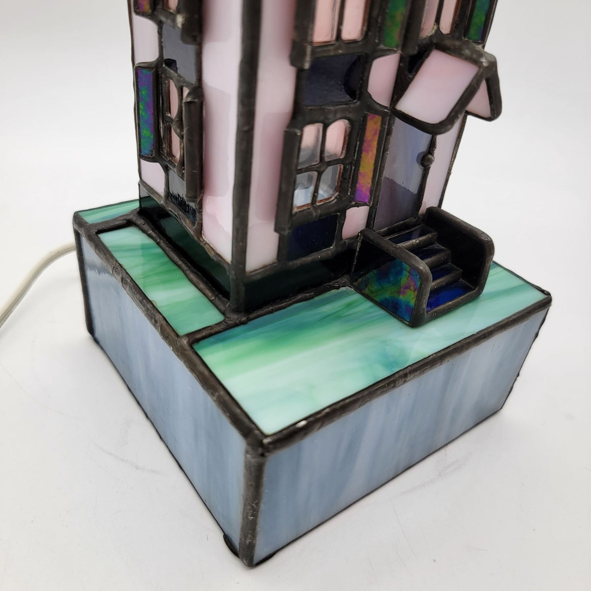 Forma Vitrum Tiffany Style Stained Glass House Lamp by Bill Job