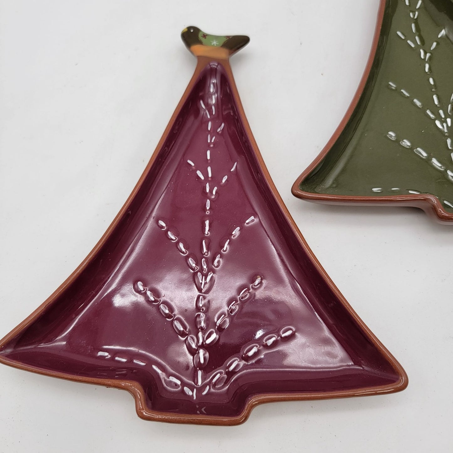 Holiday Market Christmas Tree Shaped Dishes Set Of 2 Red & Green