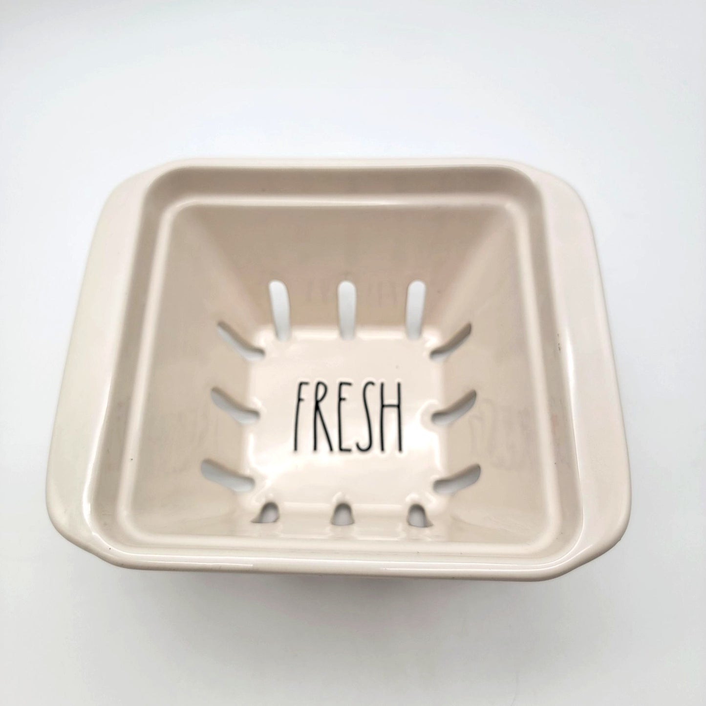 Rae Dunn FRESH Berry Basket Colander