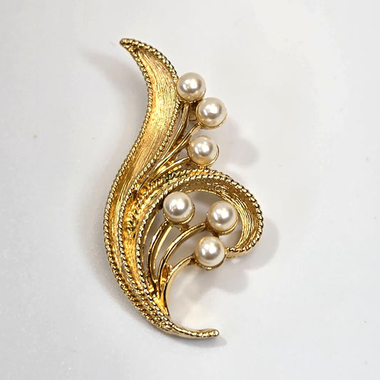 Vintage Napier Gold-Tone Faux Pearl Elegnat Leaf Brooch