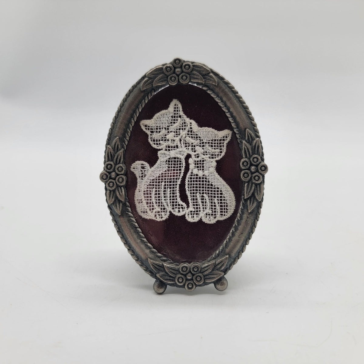 1970s Cat Lace Miniature Pewter Oval Frame