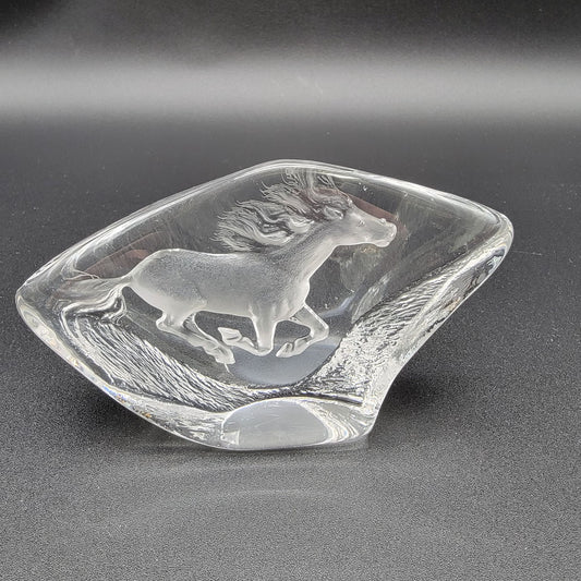 Matts Jonasson Maleras Crystal Running Horse Paperweight MJ Sweden 3715