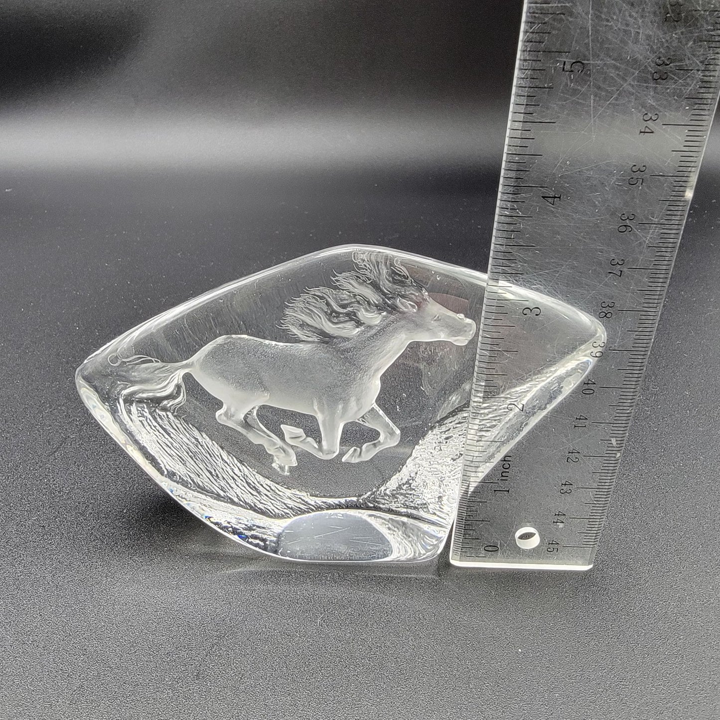 Matts Jonasson Maleras Crystal Running Horse Paperweight MJ Sweden 3715