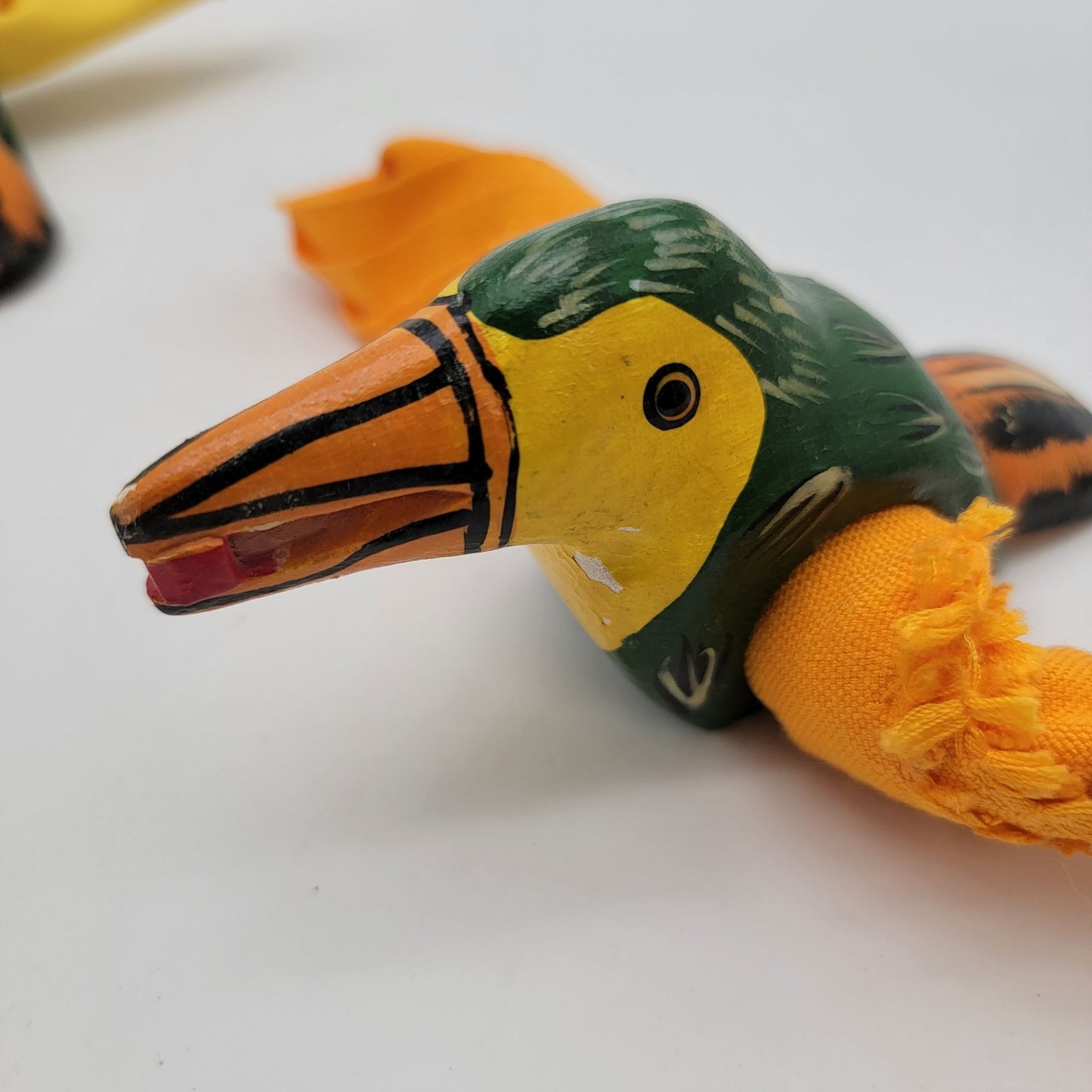 Vintage Hand Crafted & Painted Wood Toucan Napkin Rings Set Of 4 With Napkins