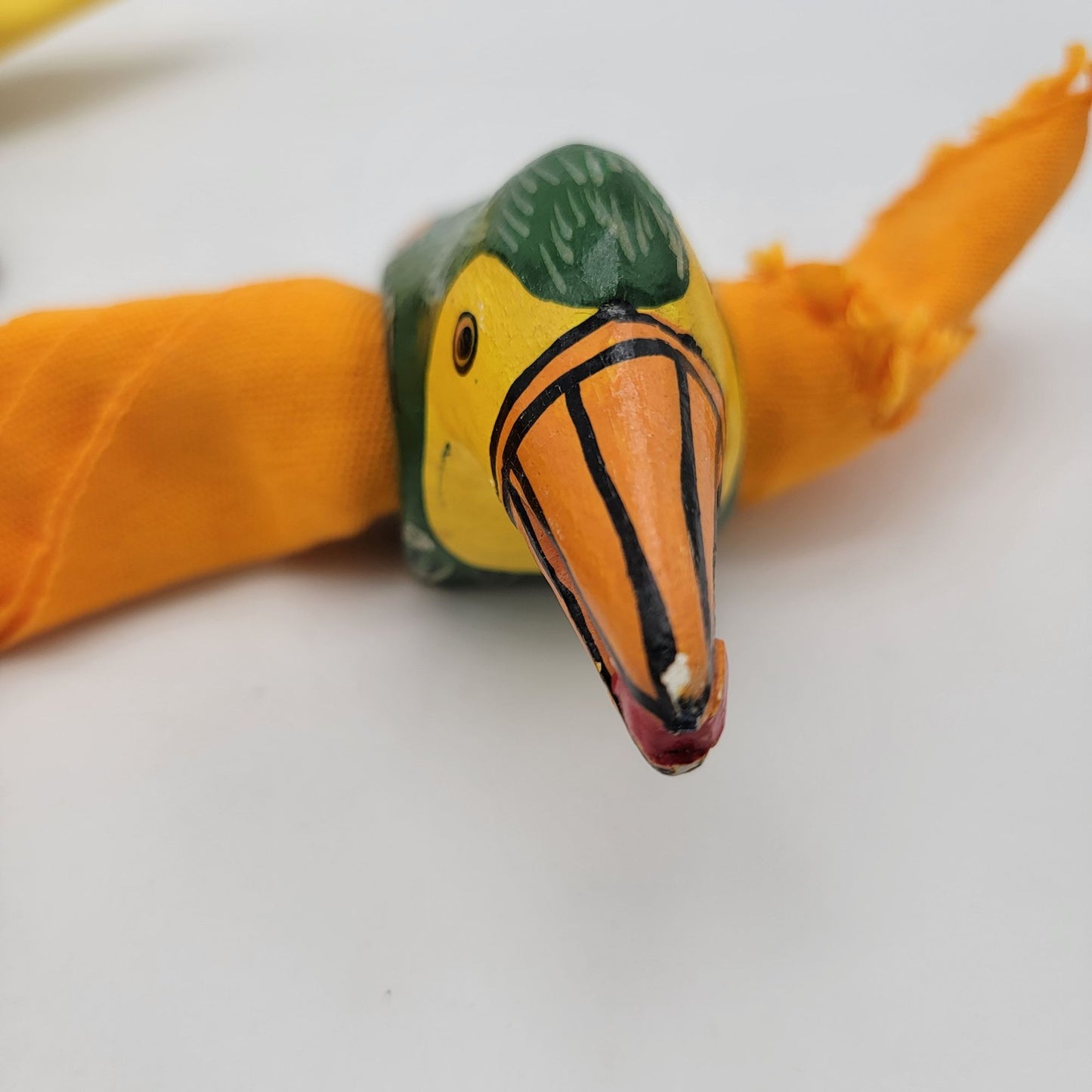 Vintage Hand Crafted & Painted Wood Toucan Napkin Rings Set Of 4 With Napkins