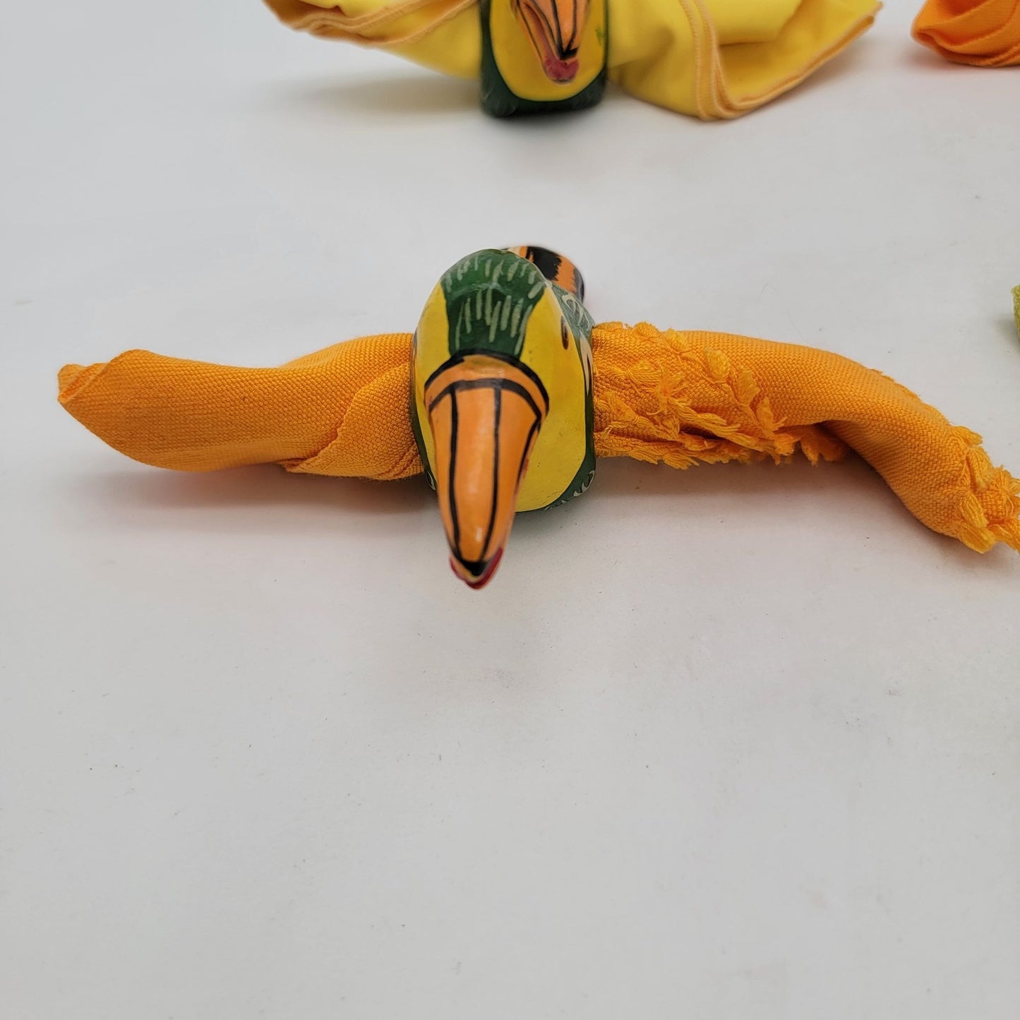 Vintage Hand Crafted & Painted Wood Toucan Napkin Rings Set Of 4 With Napkins