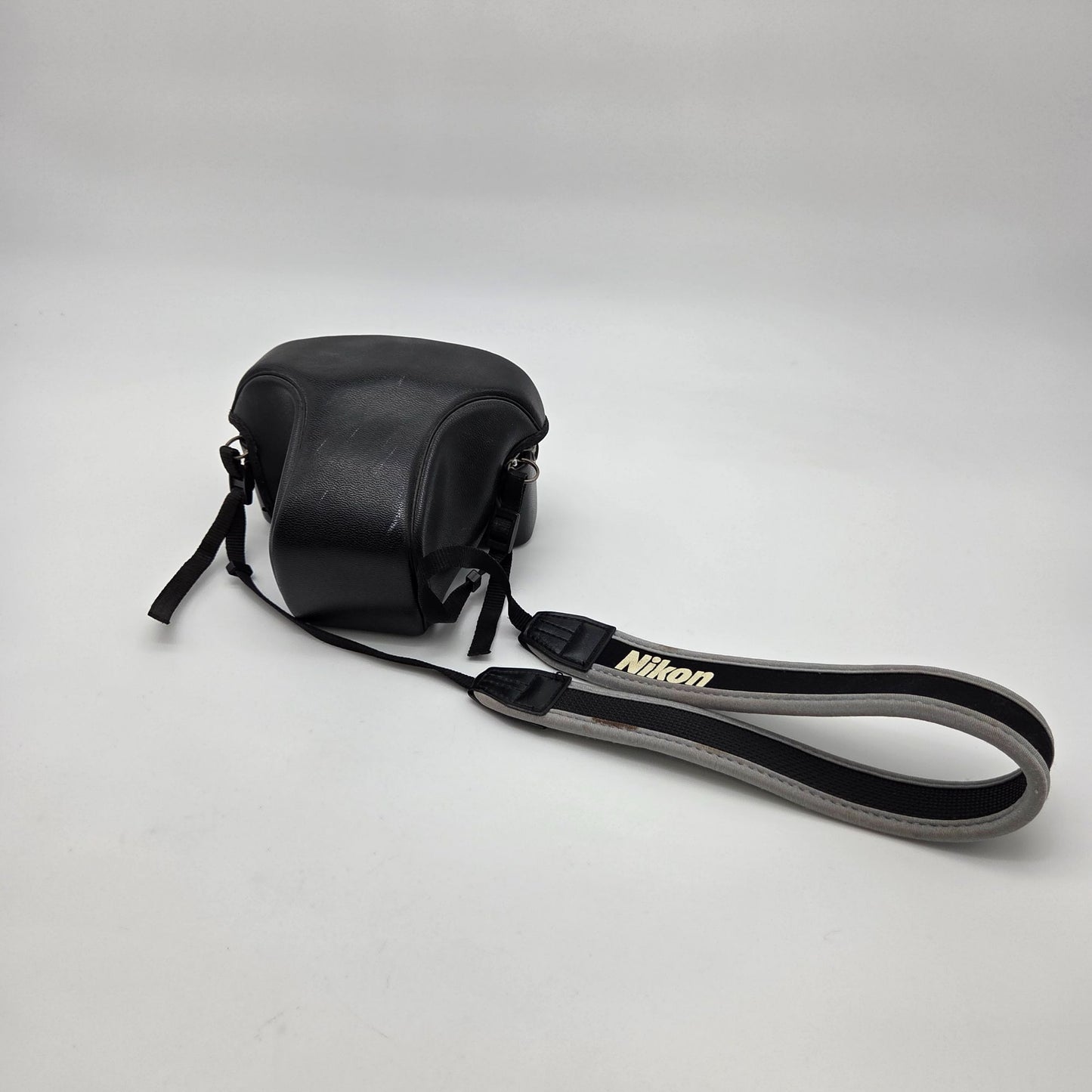 Minolta XG-1 35mm SLR Film Camera W/ 50mm Lens Pentax Leather Cover & Nikon Strap