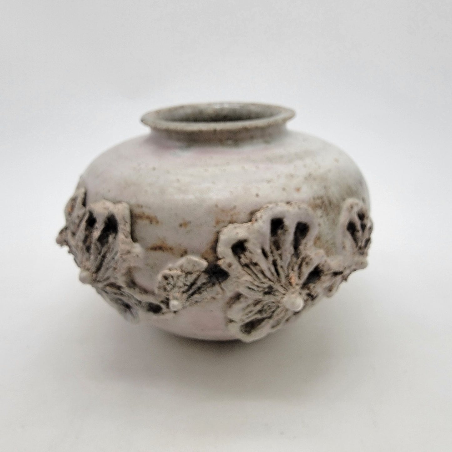 Vintage Signed Glen Quan Art Pottery Vase With Brutalist Flowers