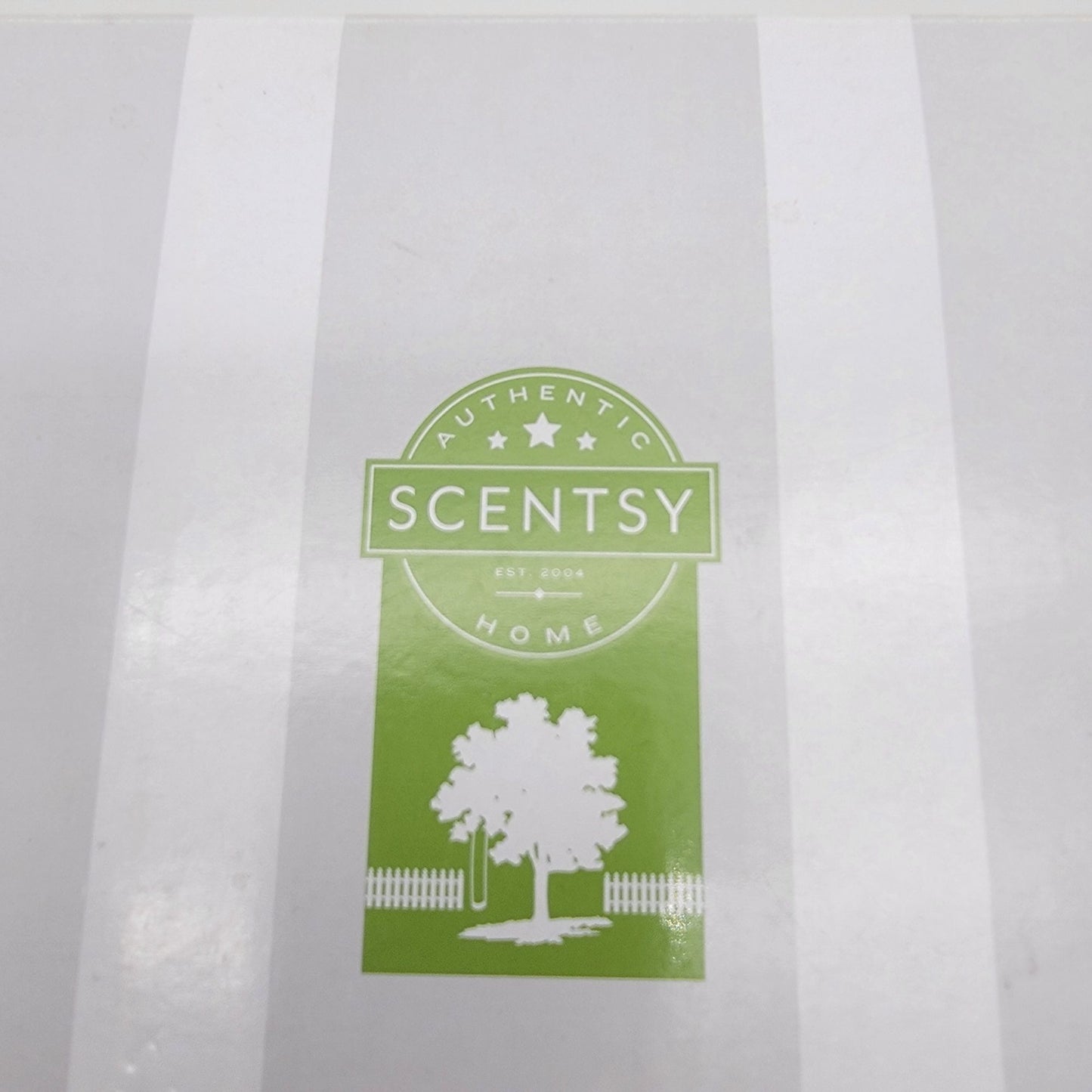 Retired Scentsy Keep Going Keep Growing Wax Warmer New with Box