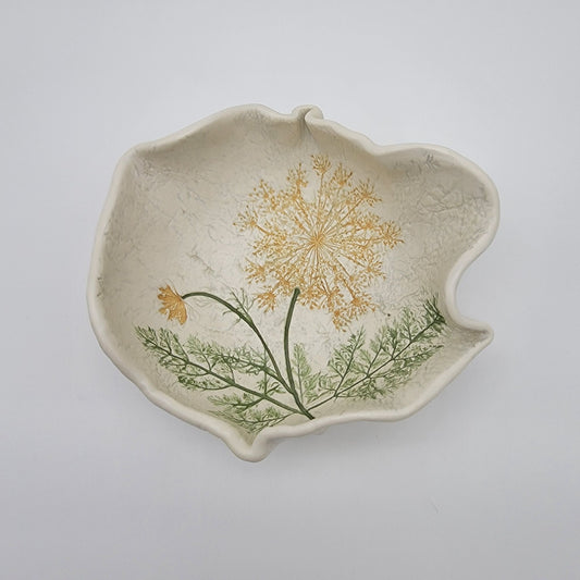 Queen Annes Lace Design By Ellyn Signed Art Pottery Bowl