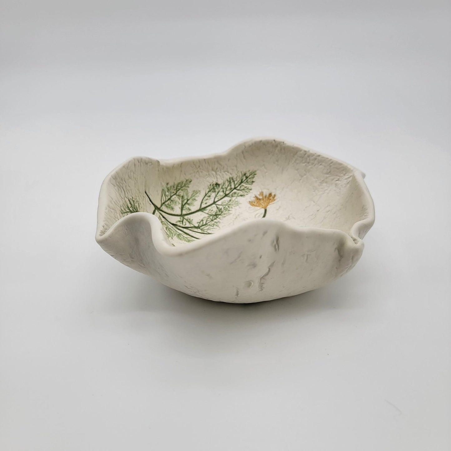 Queen Annes Lace Design By Ellyn Signed Art Pottery Bowl