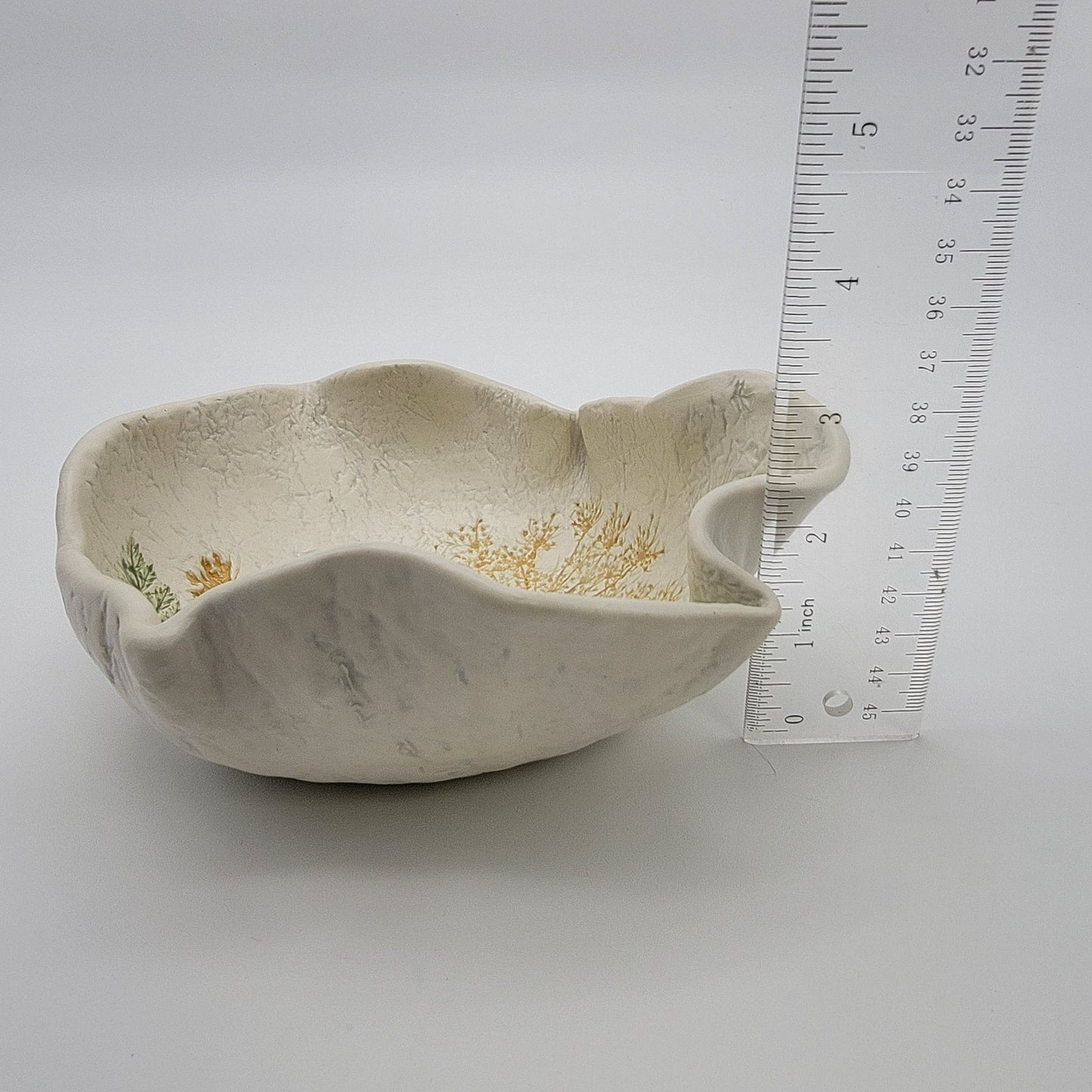 Queen Annes Lace Design By Ellyn Signed Art Pottery Bowl