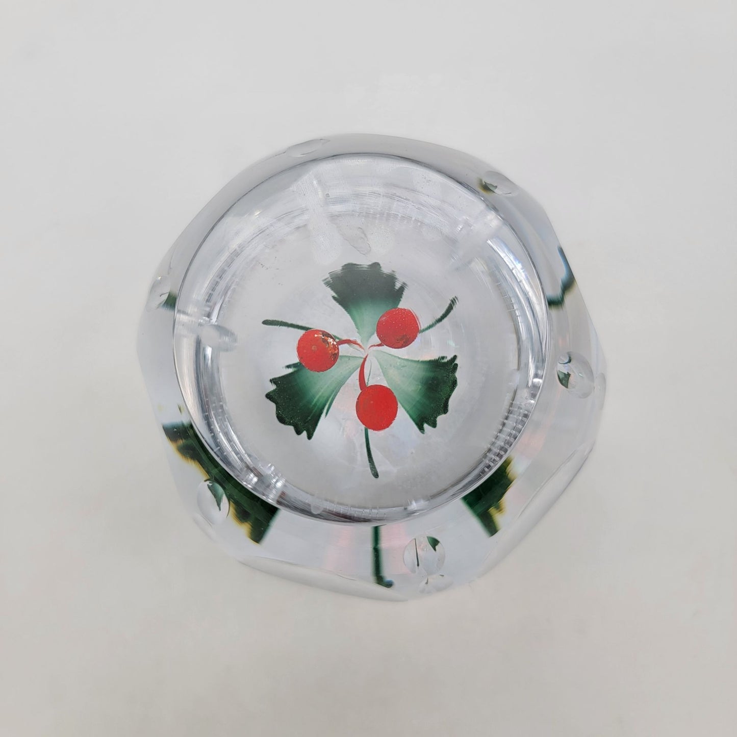 Caithness 2018 Limited Edition Holly & Berries Art Glass Paperweight