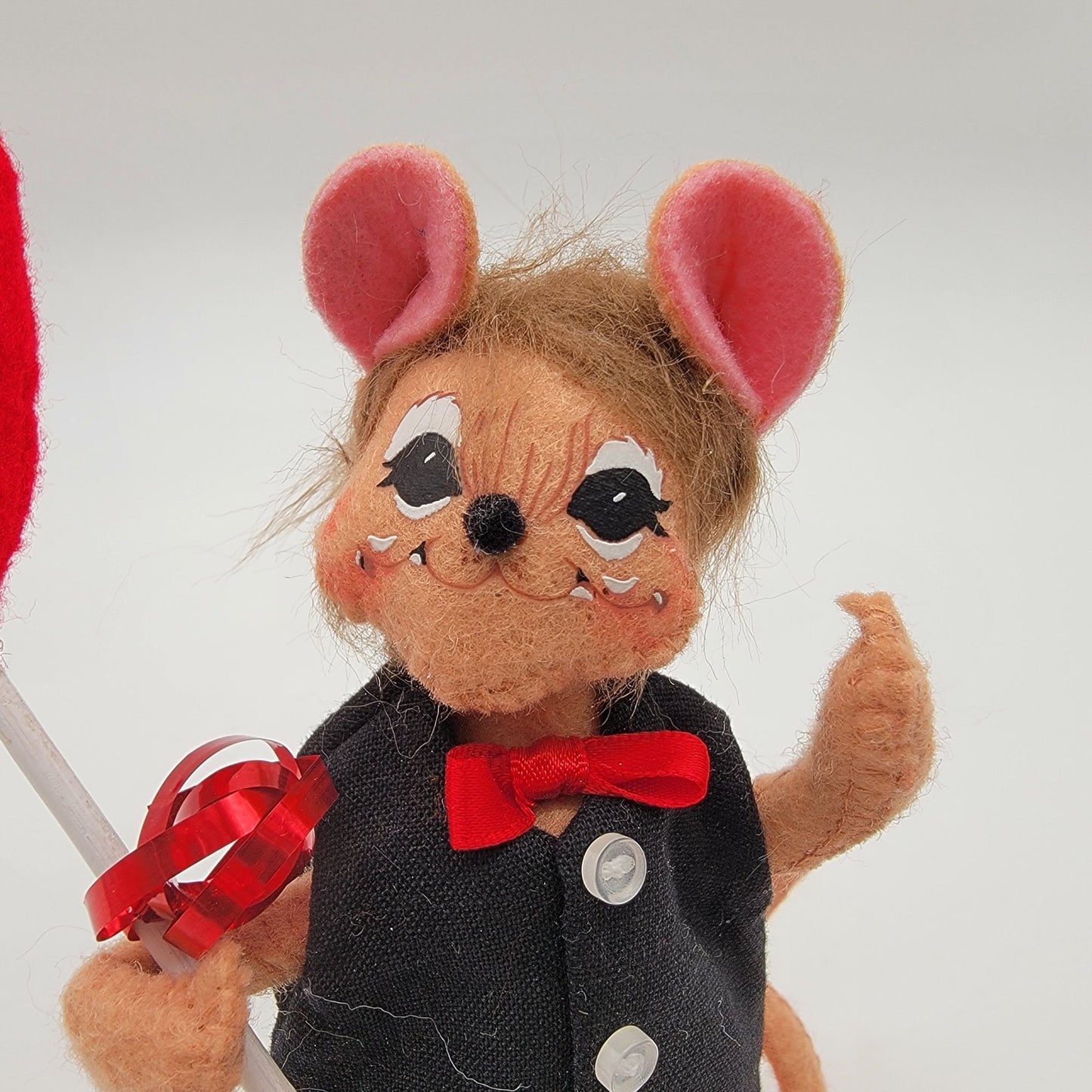 Annalee Valentines Day Boy Mouse Doll 6.25" With Heart Balloon