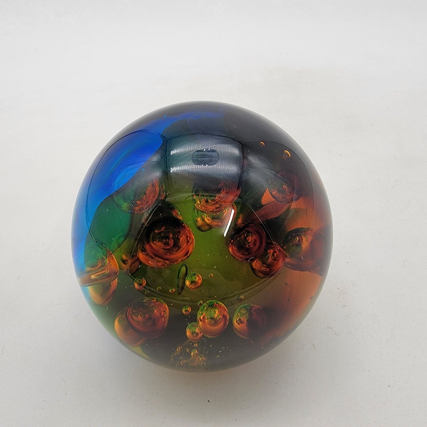 Controlled Bubbles Art Glass Paperweight With Multicolor