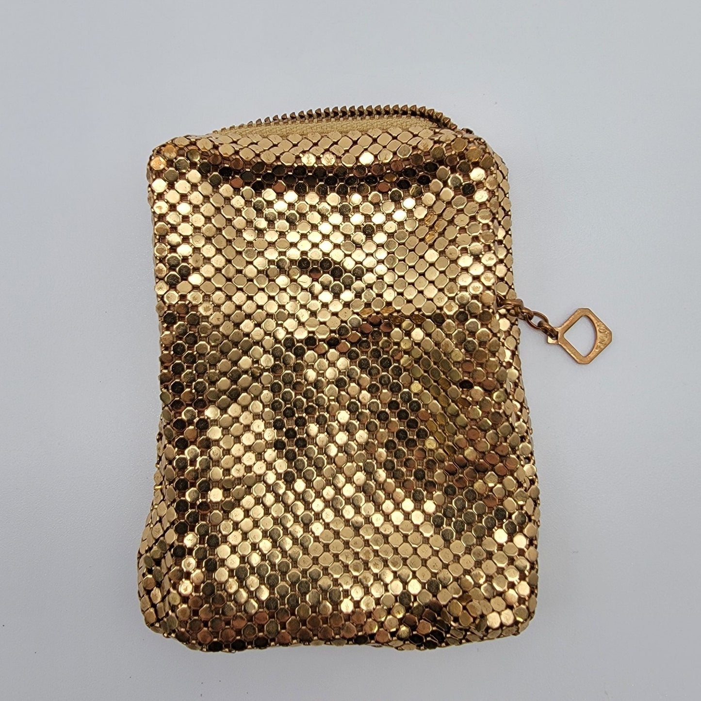 Vintage Gold Mesh Cigarette Case With Zipper Closure