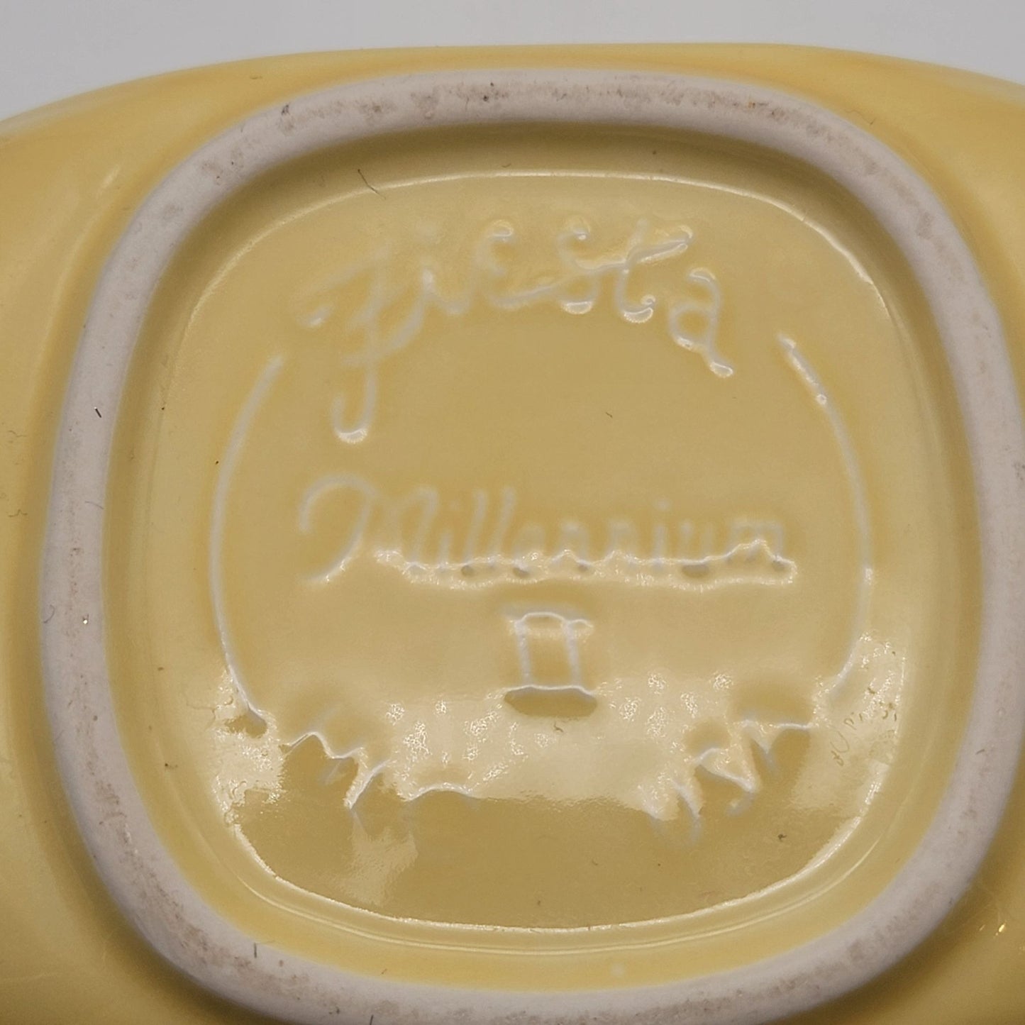 Vintage Yellow Fiesta Millennium II Disc Vase 0438