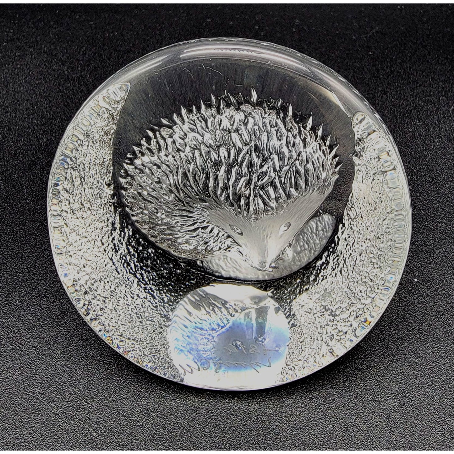 Mats Jonasson Crystal Hedgehog Paperweight MJ Sweden 2187