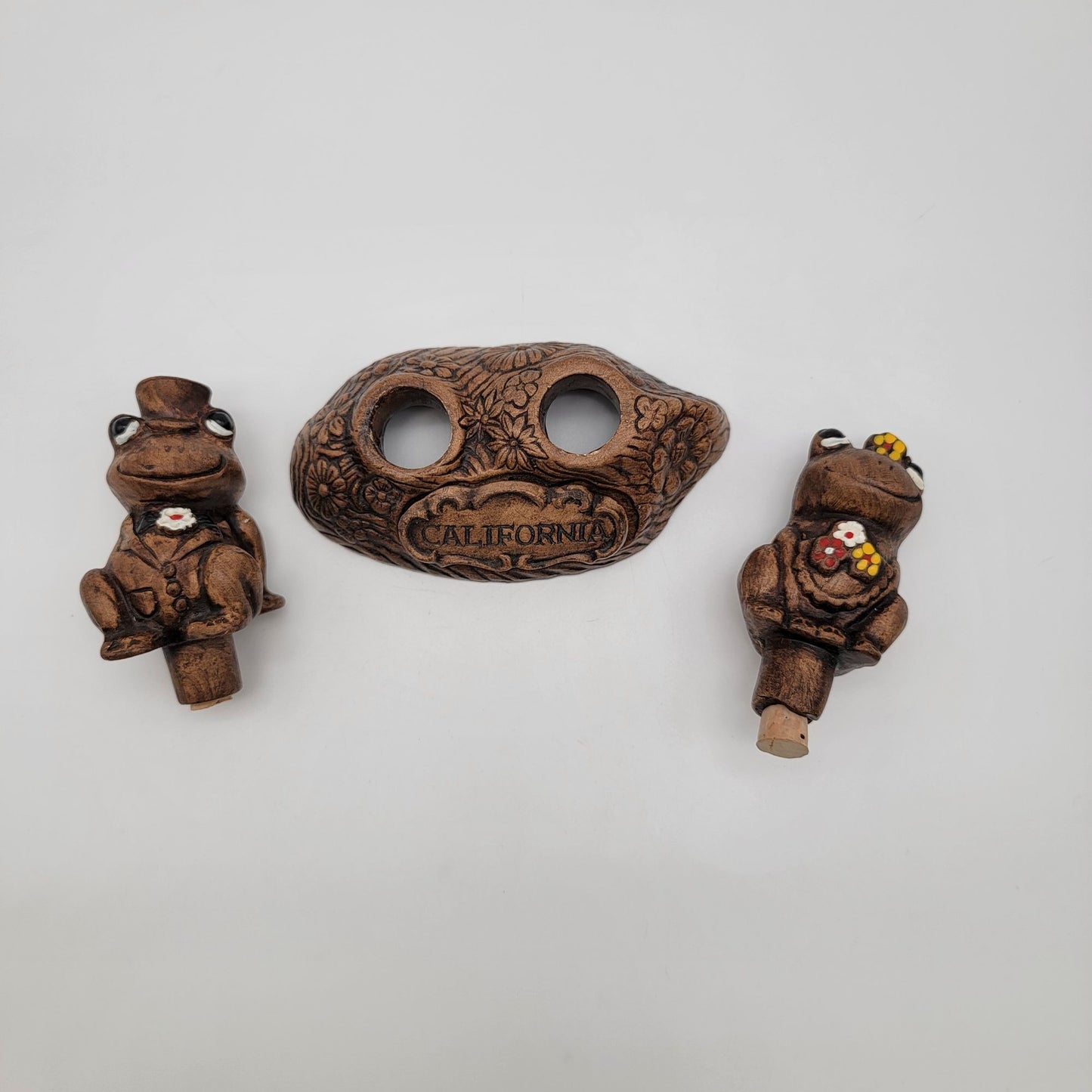 Vintage Treasure Craft Frog Couple Salt & Pepper Shakers