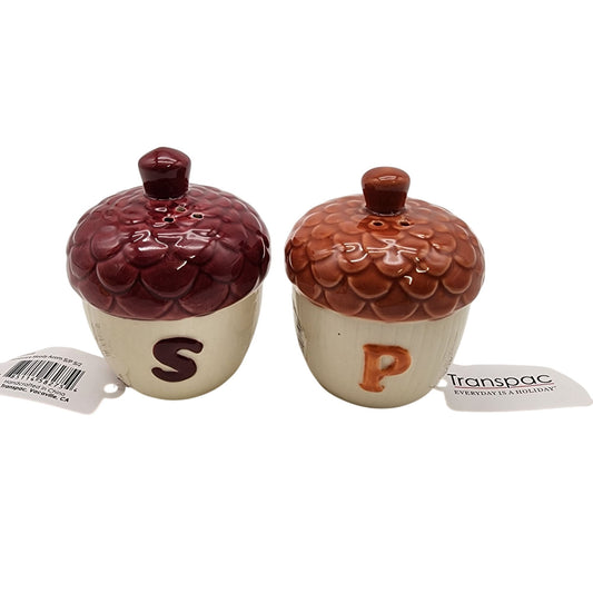 Acorn Salt & Pepper Shaker Set  - NEW