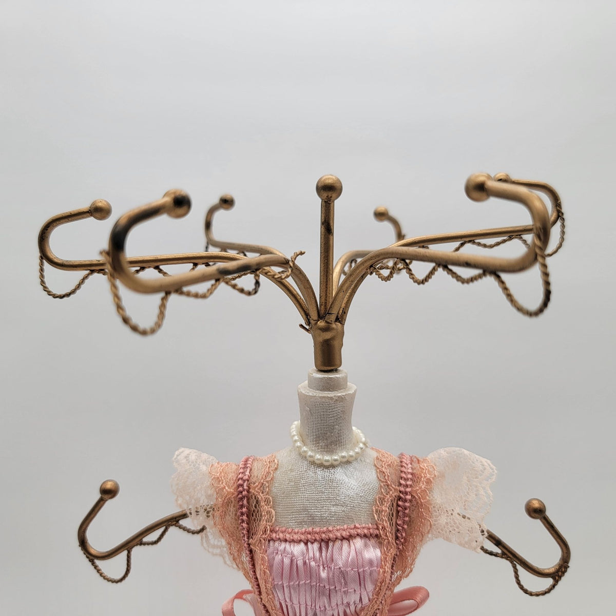 Victorian-style Dress Form Mannequin Jewelry Holder
