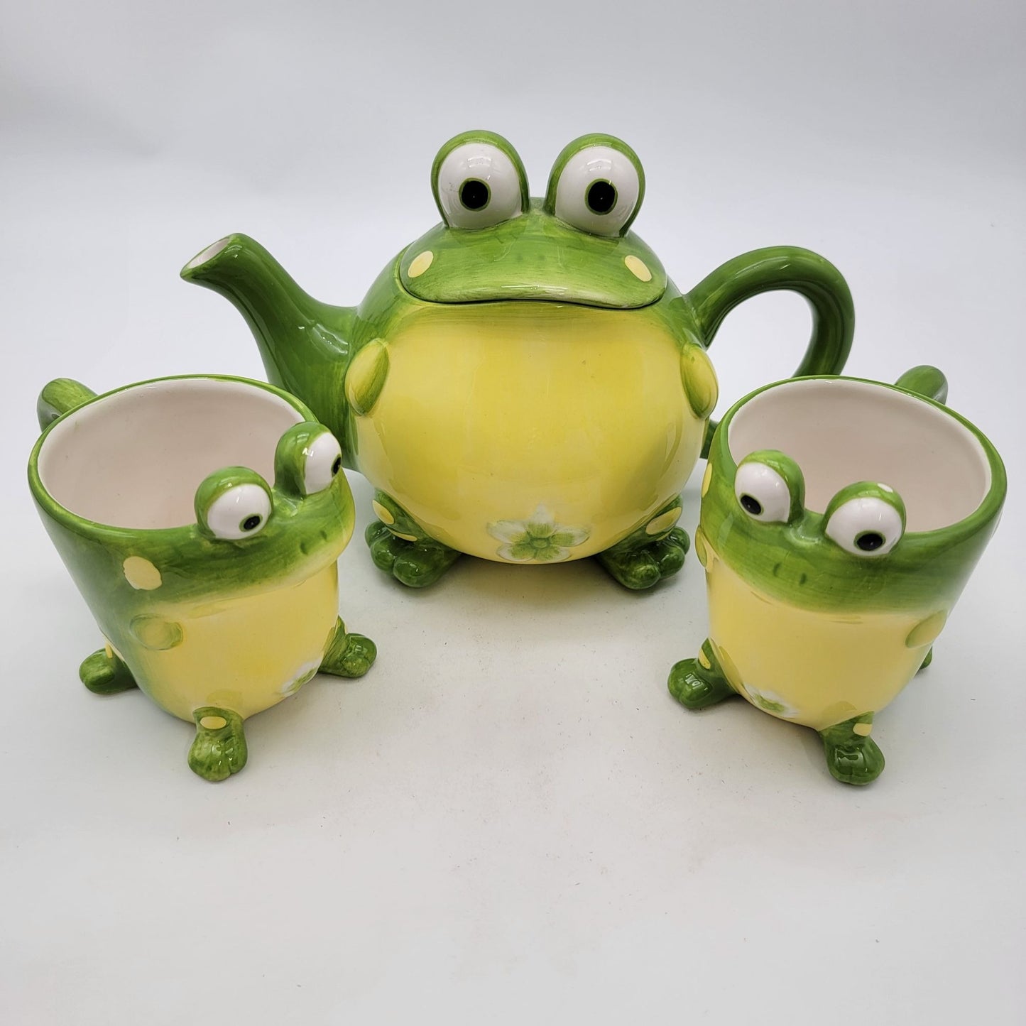 Vintage Burton & Burton Toby the Toad Teapot & 2 Cups