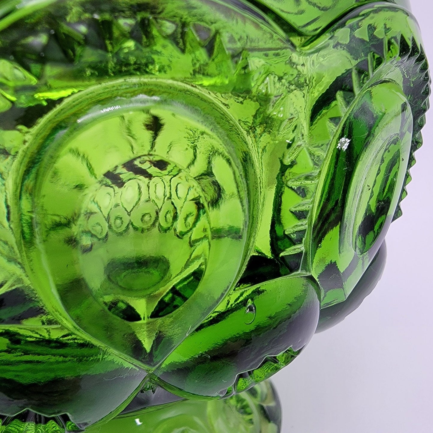 Vintage L.E. Smith Moon & Stars Green Glass Lidded Compote Candy Dish