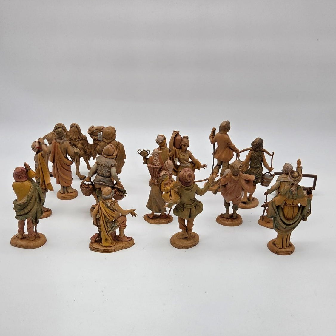 Vintage Fontanini Heirloom Nativity Collection 17-Piece Set Figures Italy