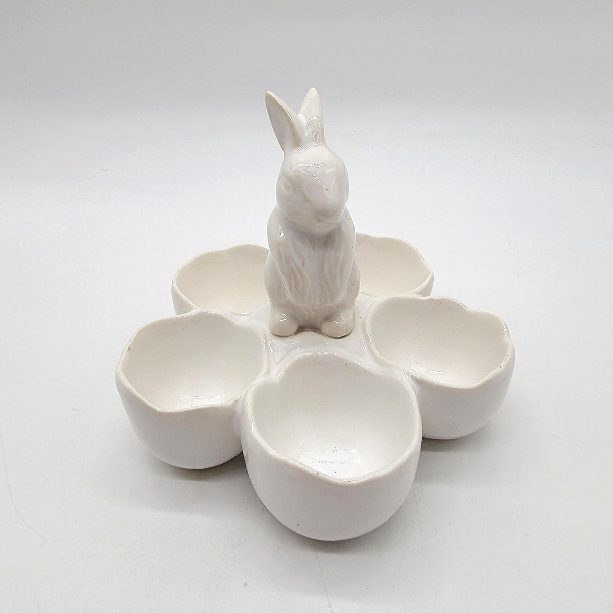 Vintage White Bunny Rabbit 5-Cup Egg Holder
