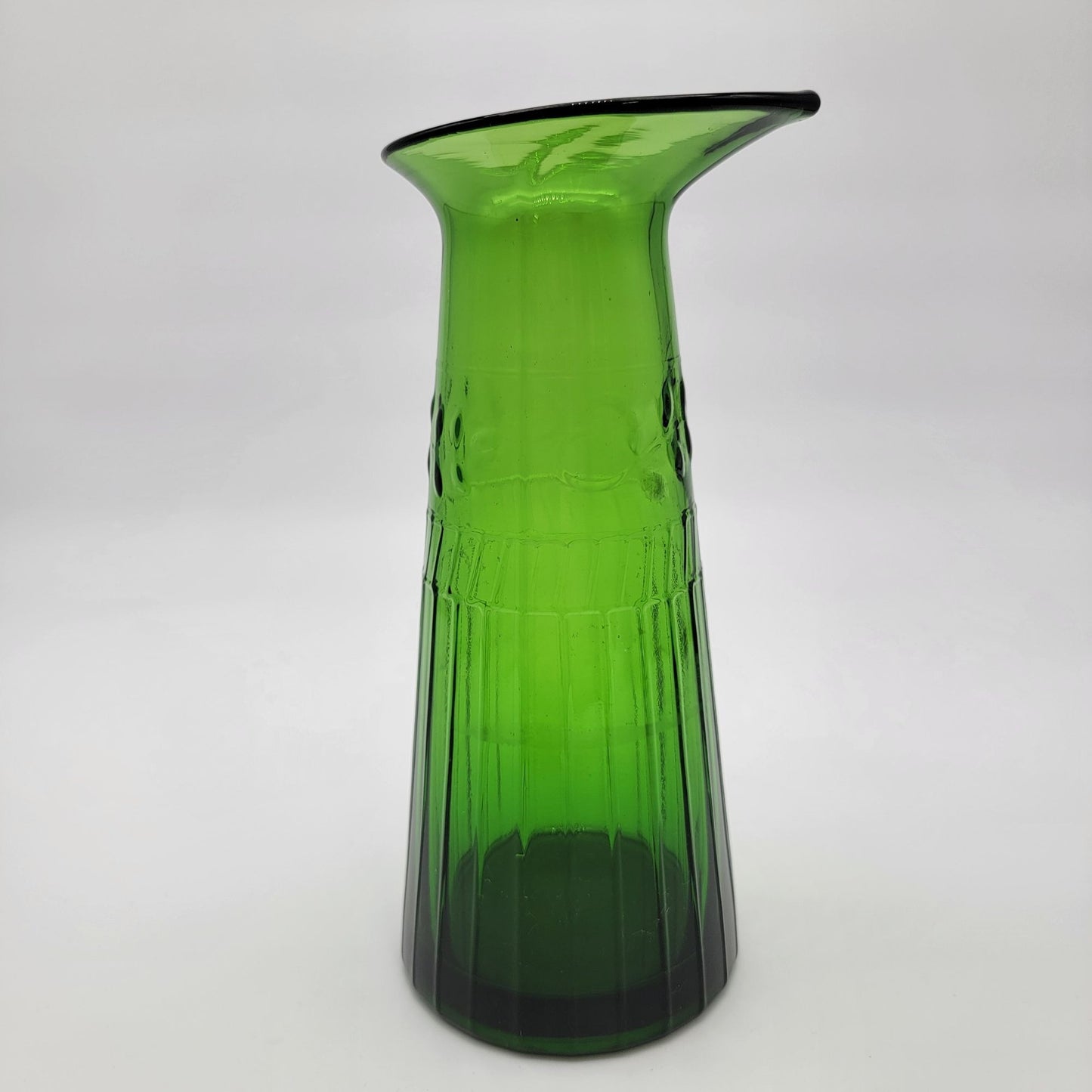 Vintage Pier 1 Emerald Green Glass Fauna Carafe