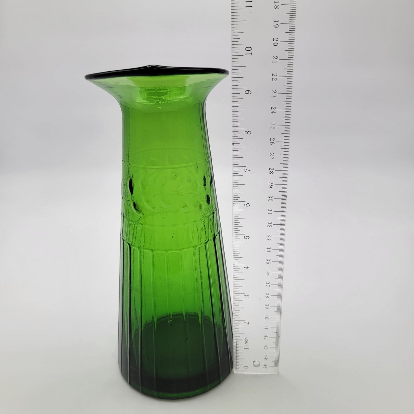 Vintage Pier 1 Emerald Green Glass Fauna Carafe